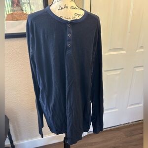 Men’s thermal long sleeve navy blue shirt. Great shape